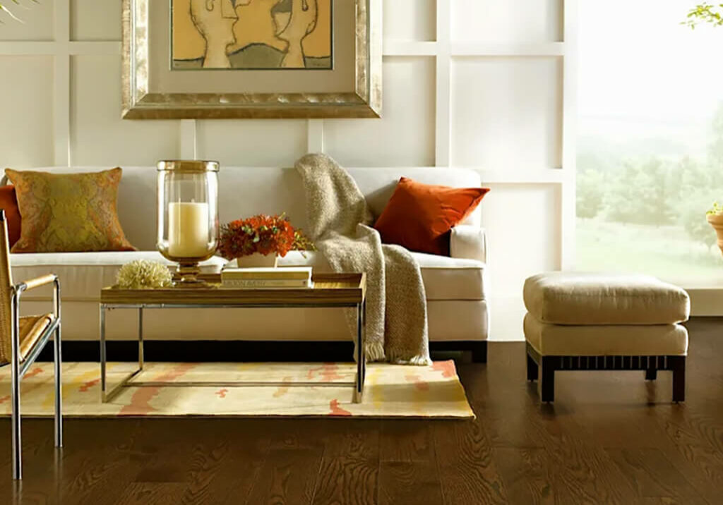 hardwood flooring in living room | Fovama Oriental Rugs & Carpets in Scarsdale, NY